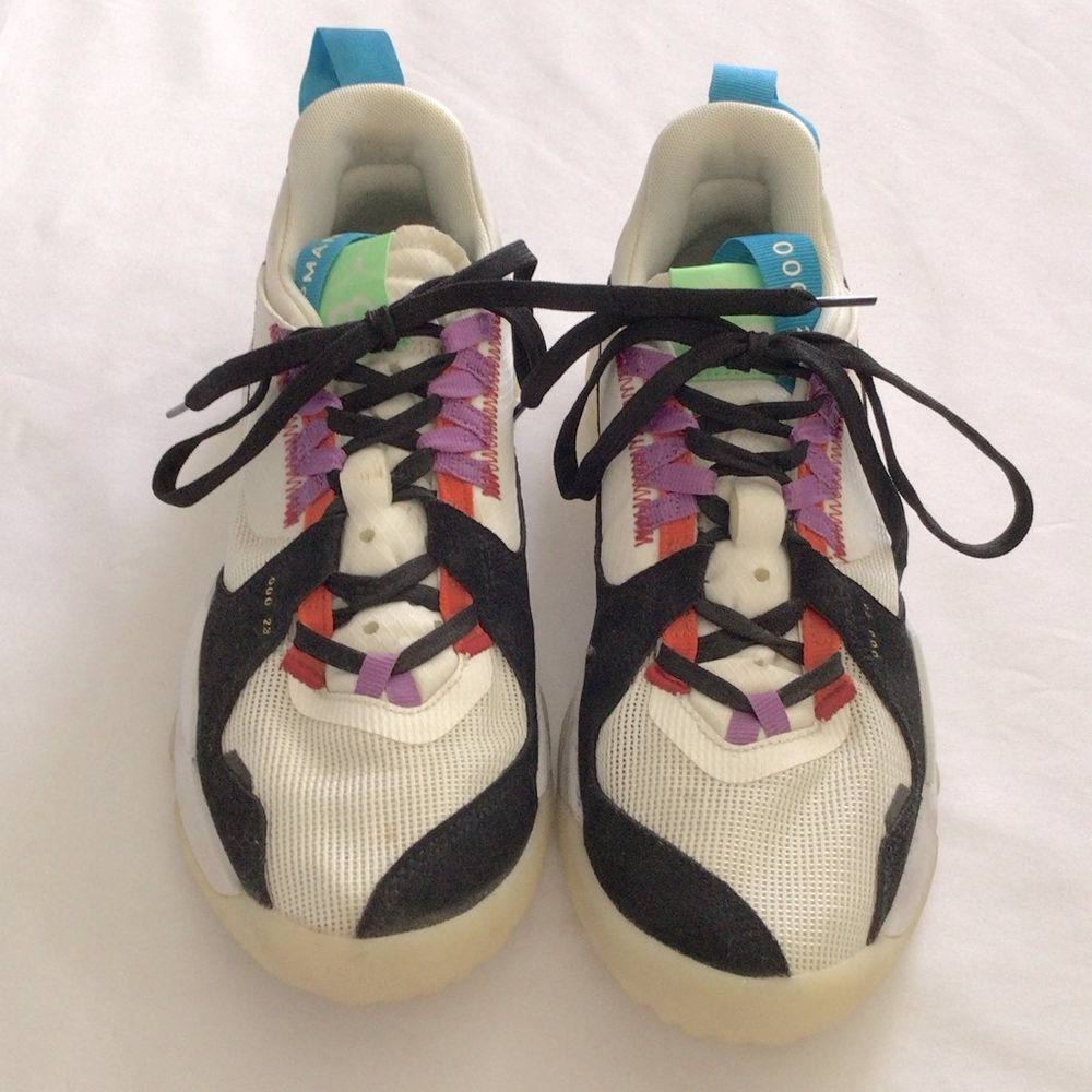 Jordan Delta Sneakers Sz 9